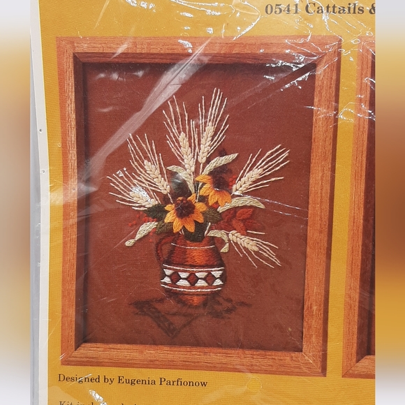 Vintage Crewel The Creative Circle 0541 Cattails & Daisies Brand New Sealed 1986 - Picture 2 of 5